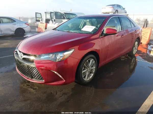 4T1BF1FK3HU733536 2017 TOYOTA CAMRY - Image 2