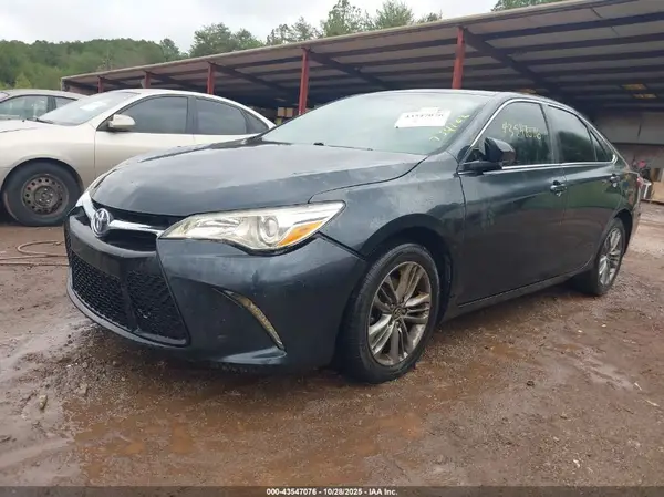 4T1BF1FK3HU734122 2017 TOYOTA CAMRY - Image 2