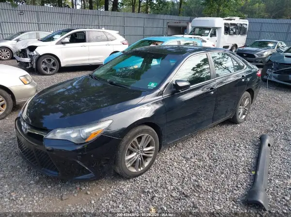 4T1BF1FK3HU734489 2017 TOYOTA CAMRY - Image 2