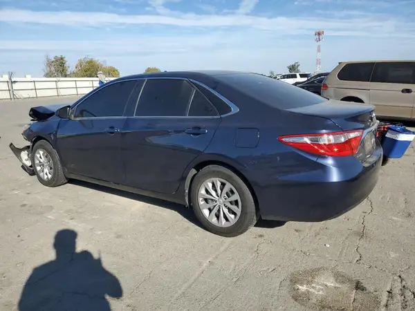 4T1BF1FK3HU735772 2017 TOYOTA CAMRY - Image 2