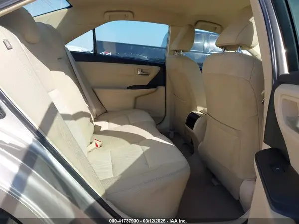 4T1BF1FK3HU739756 2017 TOYOTA CAMRY - Image 8