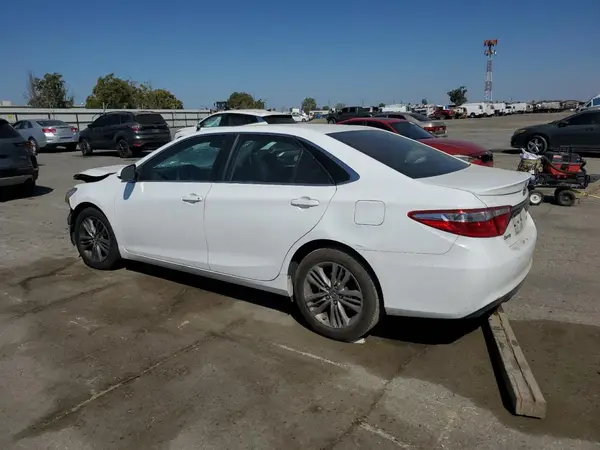 4T1BF1FK3HU740034 2017 TOYOTA CAMRY - Image 2