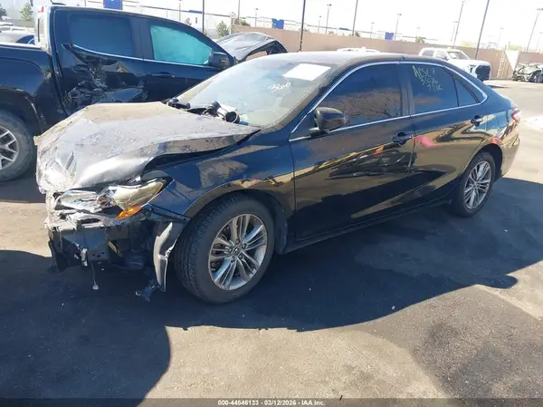 4T1BF1FK3HU740079 2017 TOYOTA CAMRY - Image 2