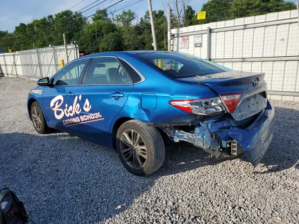 4T1BF1FK3HU740132 2017 TOYOTA CAMRY - Image 2