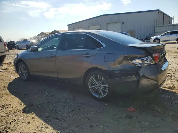 4T1BF1FK3HU741538 2017 TOYOTA CAMRY - Image 2