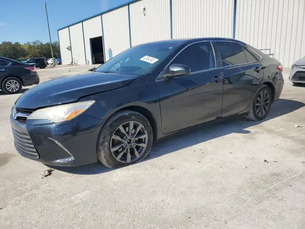 4T1BF1FK3HU741572 2017 TOYOTA CAMRY - Image 1