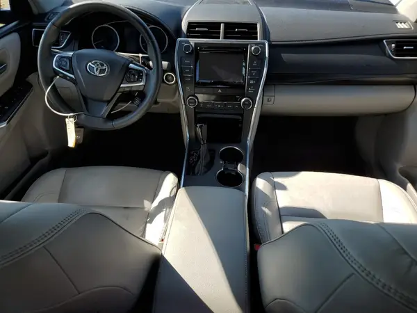 4T1BF1FK3HU750238 2017 TOYOTA CAMRY - Image 8
