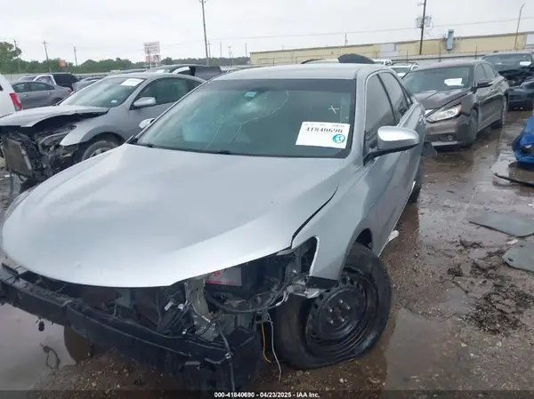 4T1BF1FK3HU752233 2017 TOYOTA CAMRY - Image 2