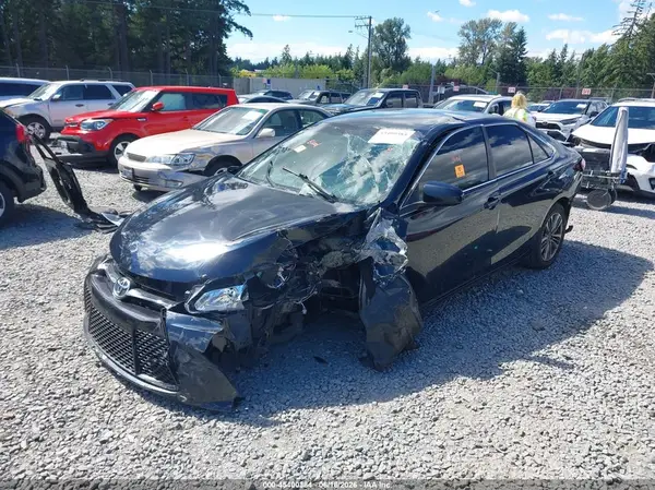 4T1BF1FK3HU753303 2017 TOYOTA CAMRY - Image 2