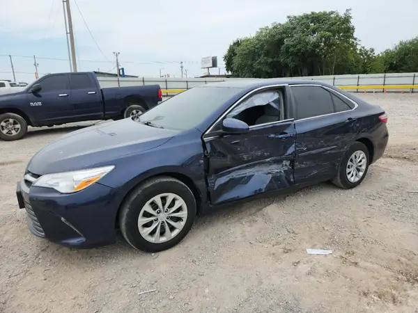 4T1BF1FK3HU755519 2017 TOYOTA CAMRY - Image 1