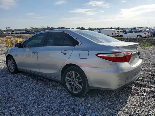 4T1BF1FK3HU756282 2017 TOYOTA CAMRY - Image 2