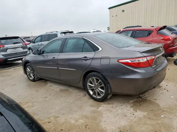 4T1BF1FK3HU757898 2017 TOYOTA CAMRY - Image 2