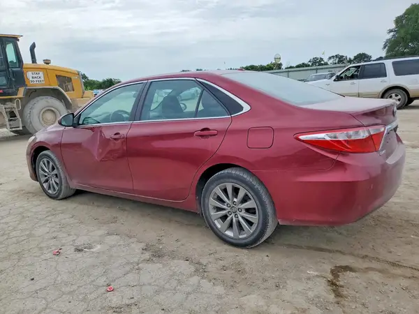 4T1BF1FK3HU766682 2017 TOYOTA CAMRY - Image 2