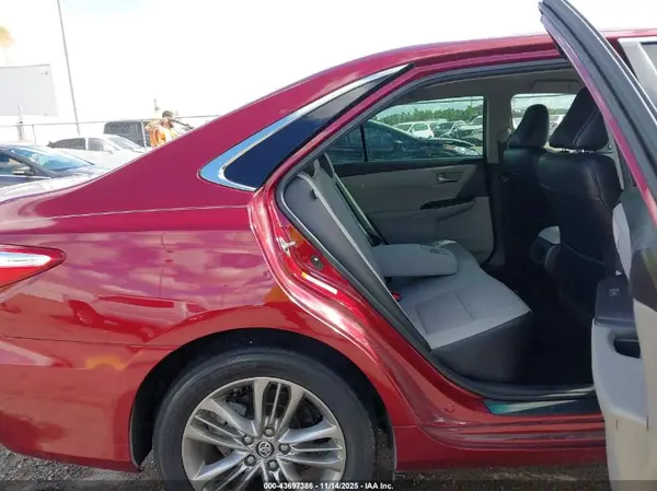 4T1BF1FK3HU767122 2017 TOYOTA CAMRY - Image 8
