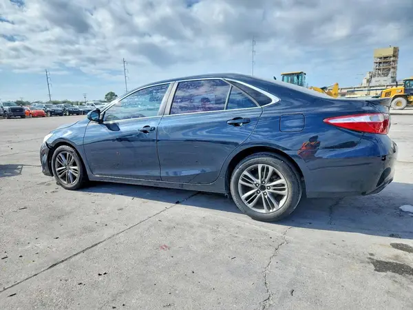 4T1BF1FK3HU767847 2017 TOYOTA CAMRY - Image 2
