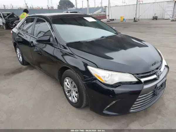 4T1BF1FK3HU771512 2017 TOYOTA CAMRY - Image 1