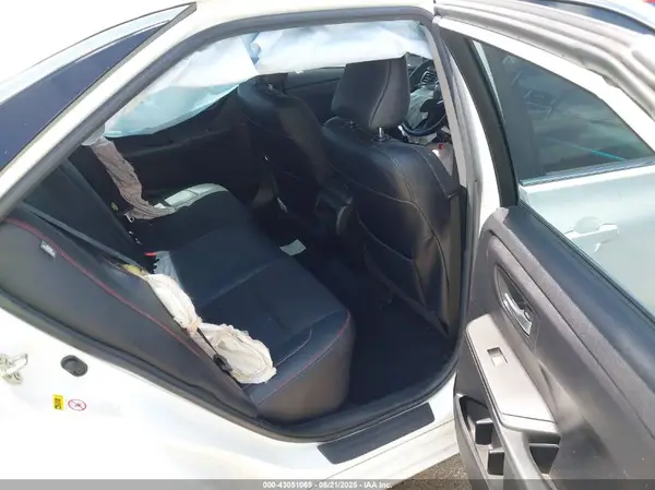 4T1BF1FK3HU772157 2017 TOYOTA CAMRY - Image 8