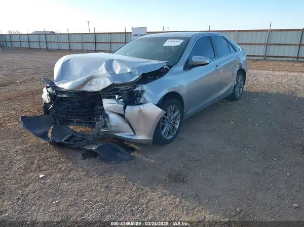 4T1BF1FK3HU774572 2017 TOYOTA CAMRY - Image 2