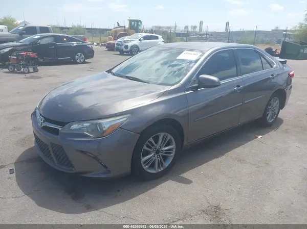 4T1BF1FK3HU776788 2017 TOYOTA CAMRY - Image 2