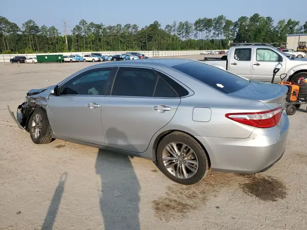 4T1BF1FK3HU778721 2017 TOYOTA CAMRY - Image 2