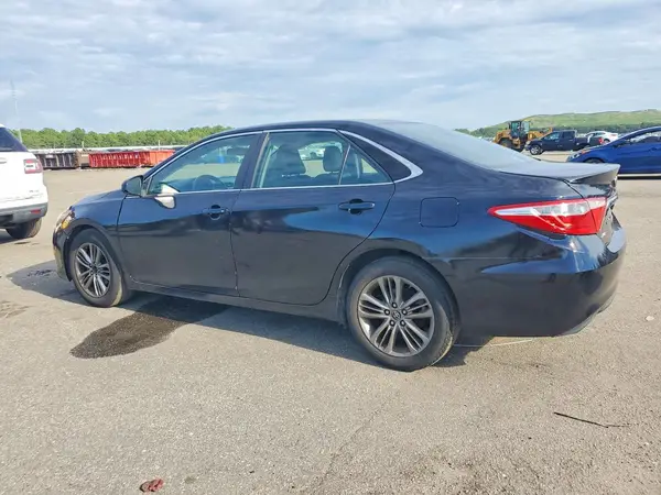 4T1BF1FK3HU779304 2017 TOYOTA CAMRY - Image 2