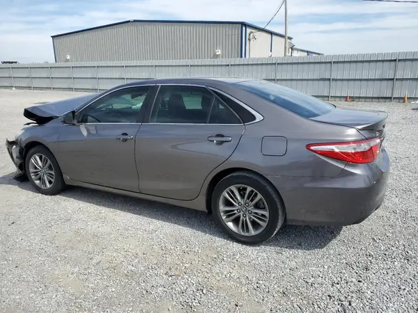 4T1BF1FK3HU784938 2017 TOYOTA CAMRY - Image 2