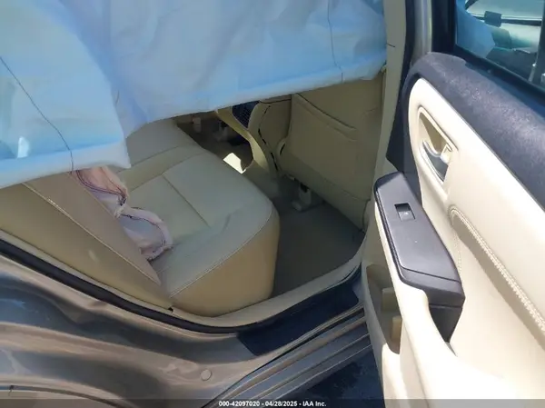 4T1BF1FK3HU786219 2017 TOYOTA CAMRY - Image 8