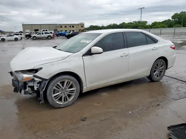 4T1BF1FK3HU786981 2017 TOYOTA CAMRY - Image 1