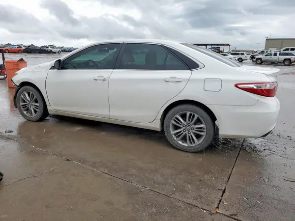 4T1BF1FK3HU786981 2017 TOYOTA CAMRY - Image 2