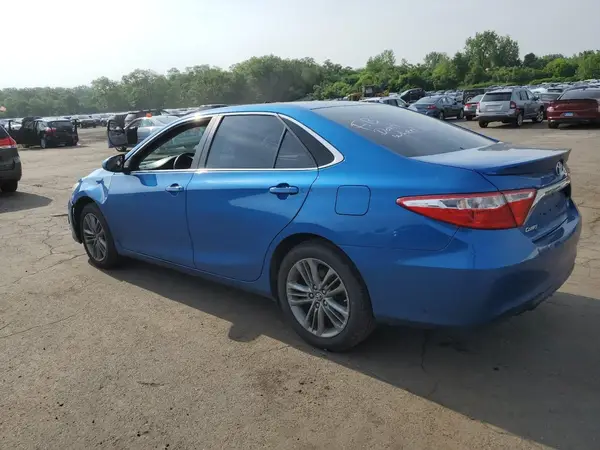4T1BF1FK3HU788164 2017 TOYOTA CAMRY - Image 2