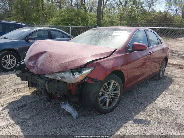 4T1BF1FK3HU795521 2017 TOYOTA CAMRY - Image 2