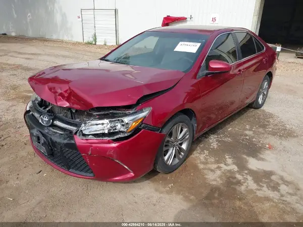 4T1BF1FK3HU795938 2017 TOYOTA CAMRY - Image 2