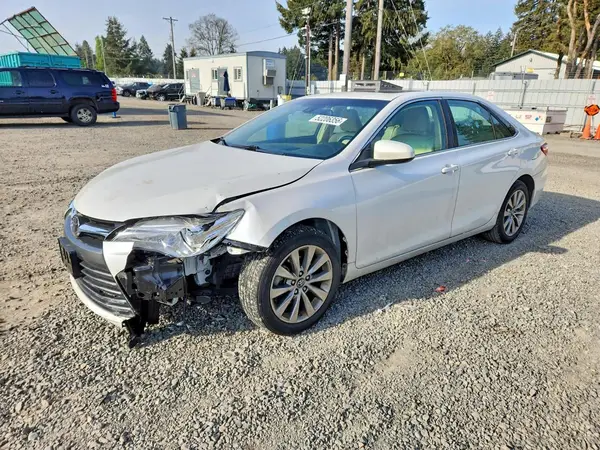 4T1BF1FK3HU799150 2017 TOYOTA CAMRY - Image 1