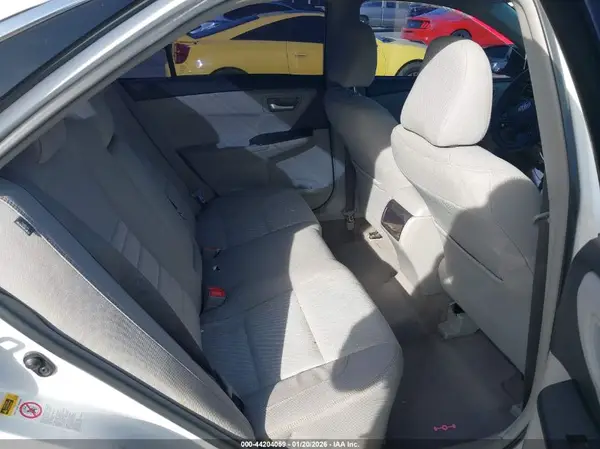 4T1BF1FK3HU799326 2017 TOYOTA CAMRY - Image 8