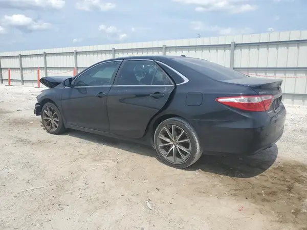 4T1BF1FK3HU799360 2017 TOYOTA CAMRY - Image 2