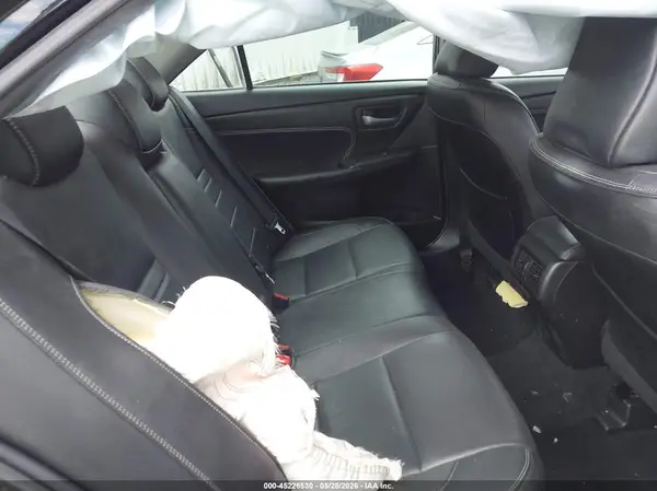 4T1BF1FK3HU800586 2017 TOYOTA CAMRY - Image 8