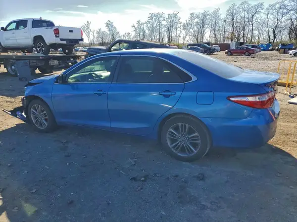 4T1BF1FK3HU804413 2017 TOYOTA CAMRY - Image 2