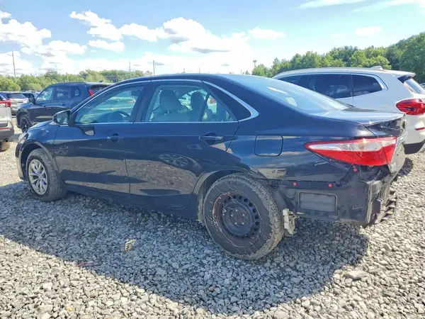 4T1BF1FK3HU810454 2017 TOYOTA CAMRY - Image 2