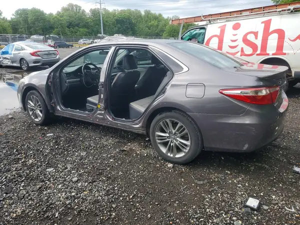 4T1BF1FK4GU123286 2016 TOYOTA CAMRY - Image 2