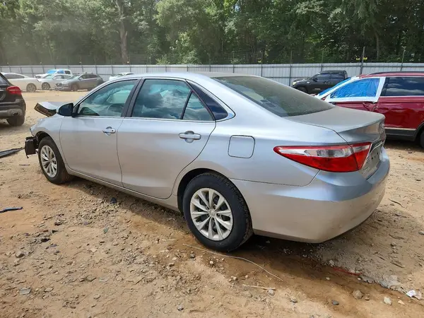 4T1BF1FK4GU126236 2016 TOYOTA CAMRY - Image 2