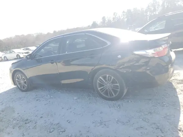 4T1BF1FK4GU126477 2016 TOYOTA CAMRY - Image 2
