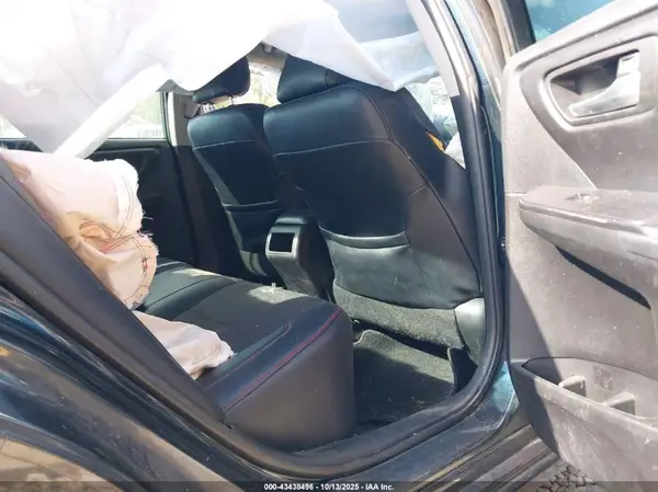4T1BF1FK4GU133722 2016 TOYOTA CAMRY - Image 8