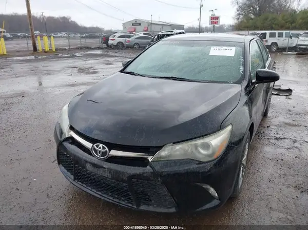 4T1BF1FK4GU137284 2016 TOYOTA CAMRY - Image 2