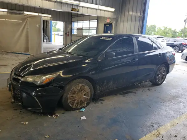 4T1BF1FK4GU138032 2016 TOYOTA CAMRY - Image 1