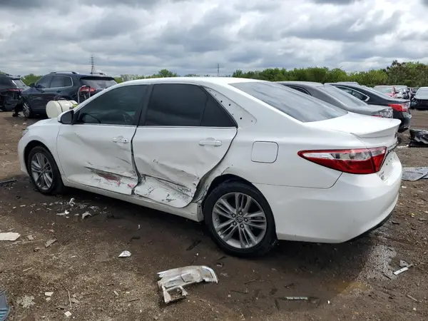 4T1BF1FK4GU142372 2016 TOYOTA CAMRY - Image 2