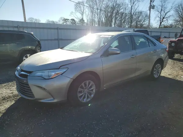 4T1BF1FK4GU144333 2016 TOYOTA CAMRY - Image 1