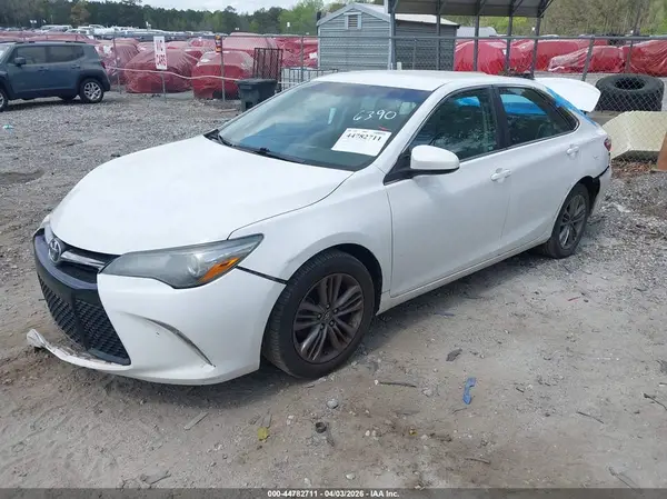 4T1BF1FK4GU146390 2016 TOYOTA CAMRY - Image 2