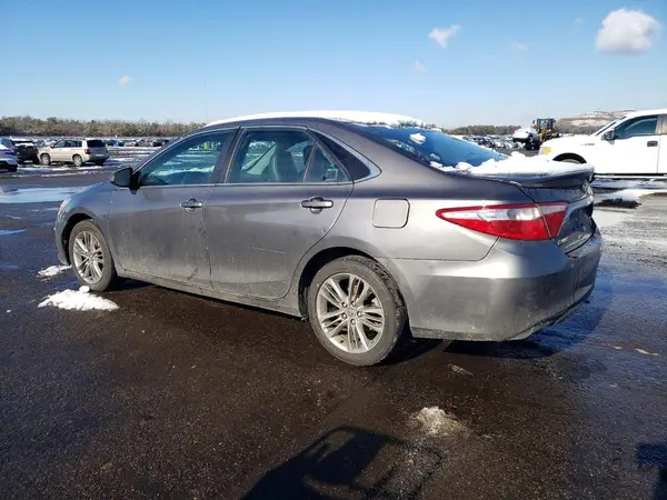 4T1BF1FK4GU146745 2016 TOYOTA CAMRY - Image 2