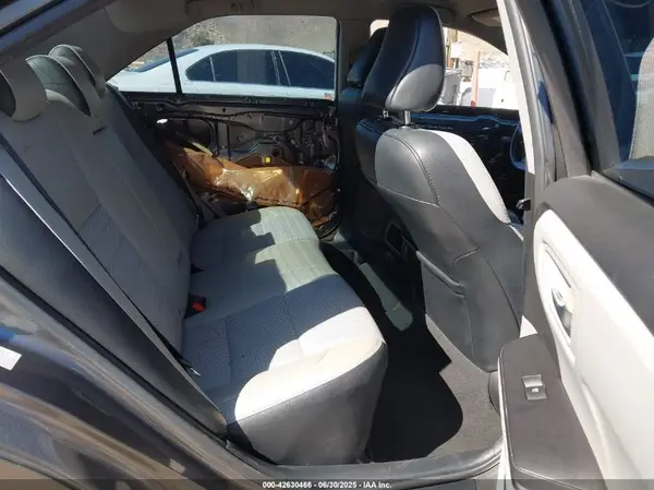 4T1BF1FK4GU147202 2016 TOYOTA CAMRY - Image 8