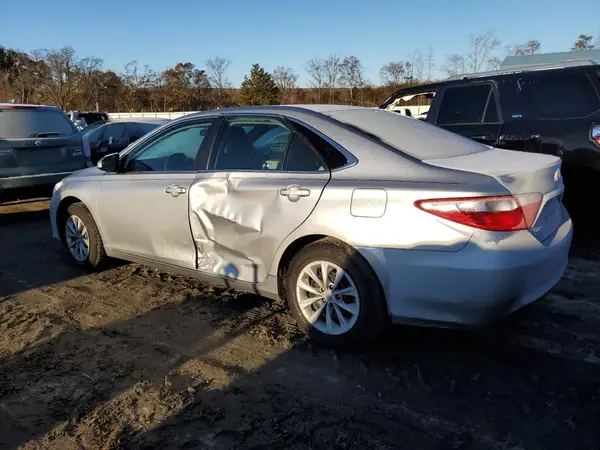4T1BF1FK4GU147247 2016 TOYOTA CAMRY - Image 2